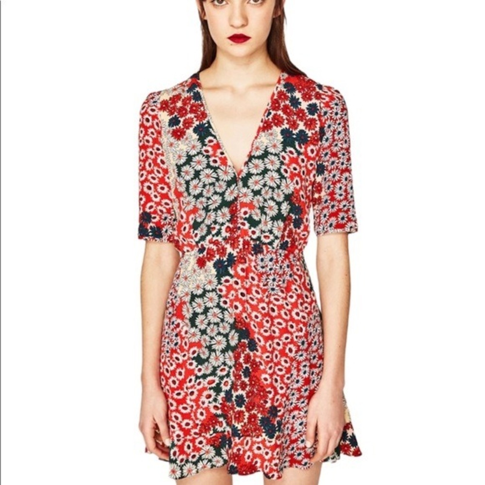 Zara Trafaluc Red Patchwork Floral Daisy V-Neck Mini Dress Womens Size Medium